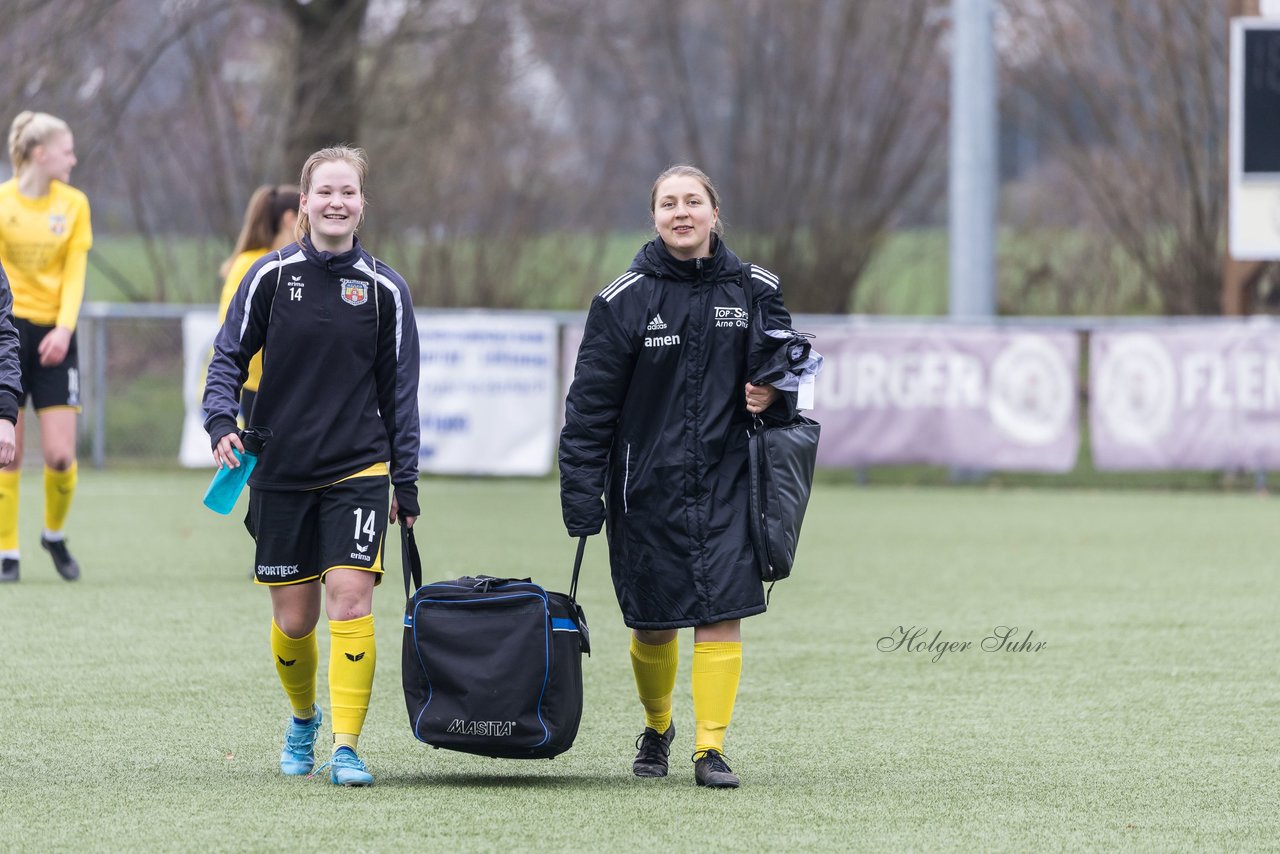 Bild 513 - F SSC Hagen Ahrensburg - SV Frisia Risum-Lindholm : Ergebnis: 1:2